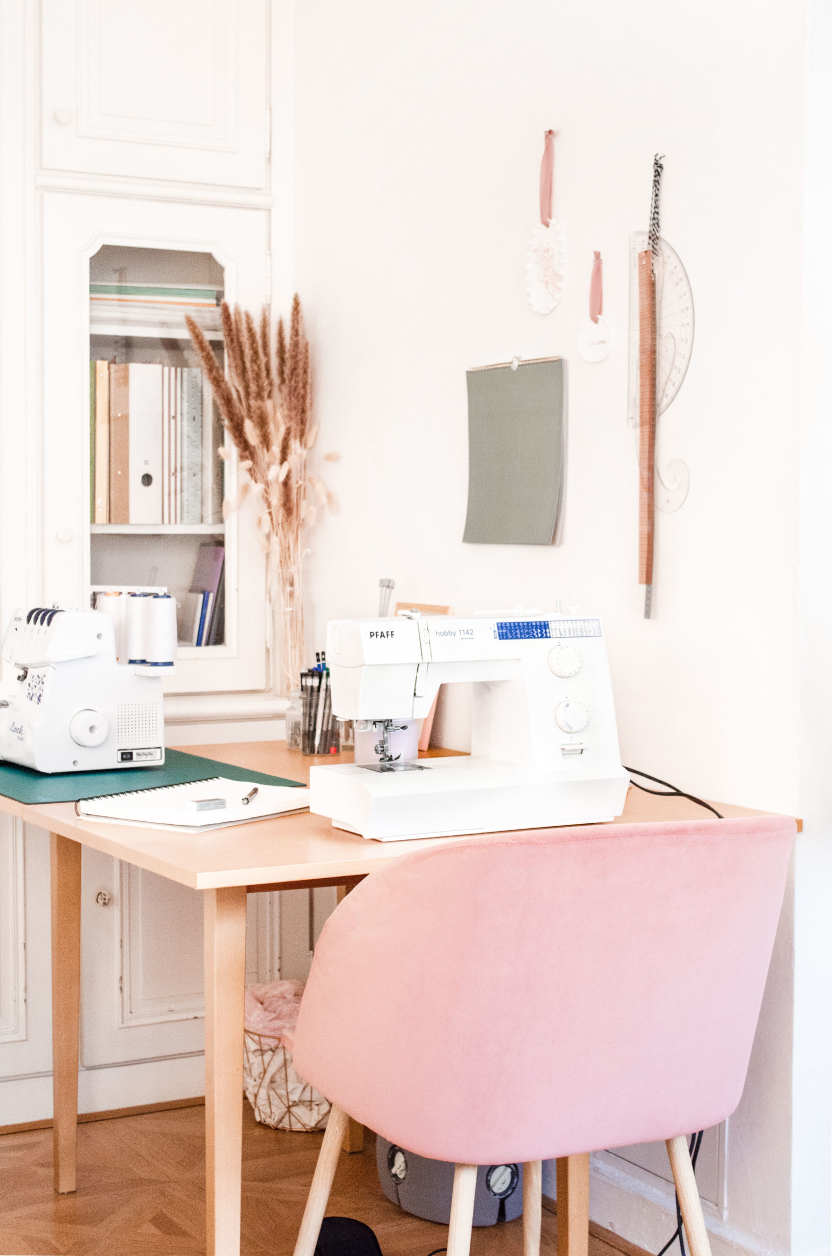 Comment aménager un atelier de couture dans un petit espace ?